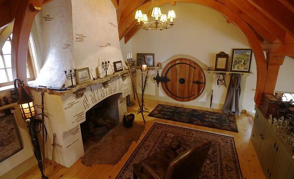 Fan de Tolkien, un architecte se construit une maison de Hobbit