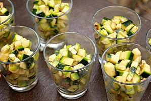 Tartare de courgettes aux noix DSC06038.JPG