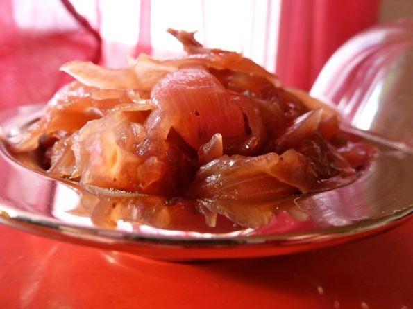 Confit d’oignons rouges aux canneberges et à l’érable Confit d'oignons rouges au vin rouge - 3