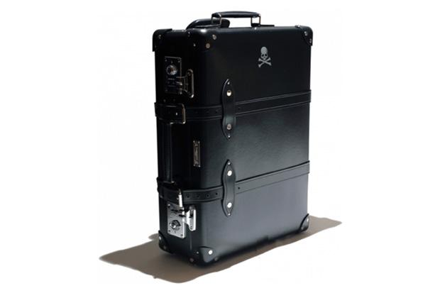 mastermind-japan-globe-trotter-suitcase La dernière wishlist: 7 cadeaux imparables pour elle