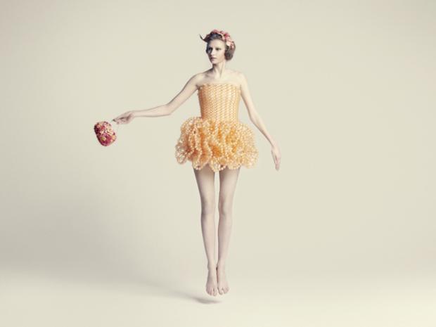 Balloon dresses beautiful-balloon-dresses-by-ria-hosokai-04