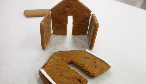Spécial Noël: La maison en pain d’épices à déguster pendant la pause café…