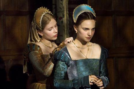 'Deux soeurs pour un roi' scene (Image 18795000.jpg)