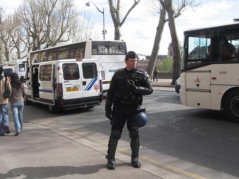 Maintien de l'ordre Maintien de l'ordre