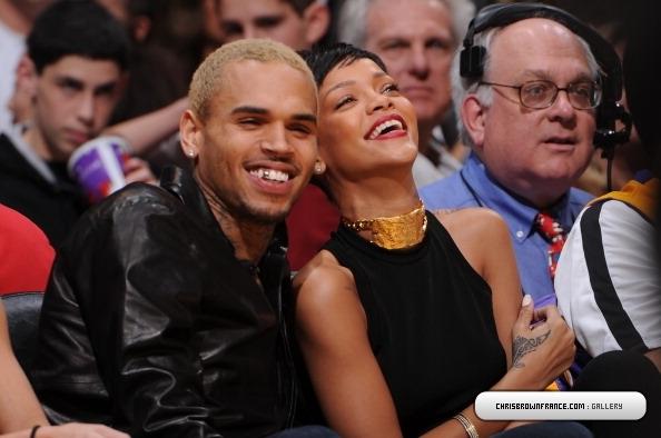 Chris Brown et Rihanna officiellement en couple pour Noël