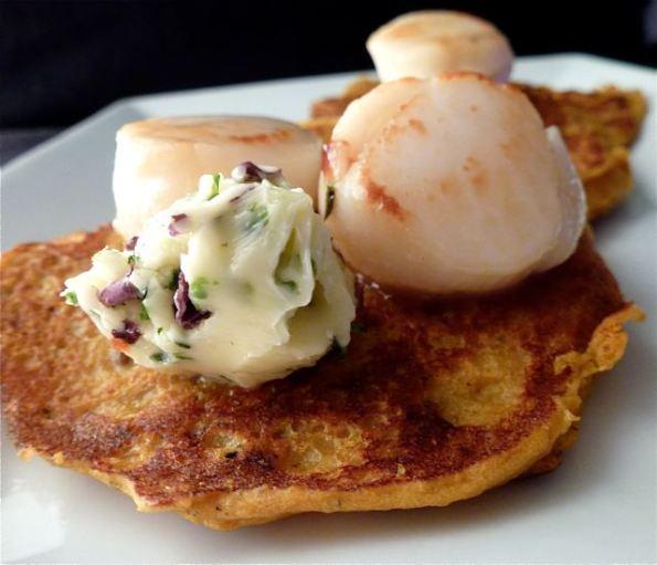 Blinis ou galettes de patates douces aux Saint Jacques et beurre d'algues - 1