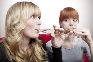 BINGE DRINKING: Plus expéditif chez les jeunes filles  – Journal of Environmental Research and Public Health
