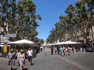 2011-06-Avignon-PlaceHorloge-02 2011-06-Avignon-PlaceHorloge-02