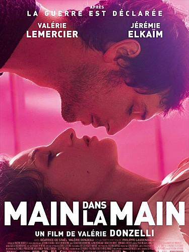 Main dans la main : un film burlesque qui fait réfléchir 1353532958_Main-dans-la-Main.jpg