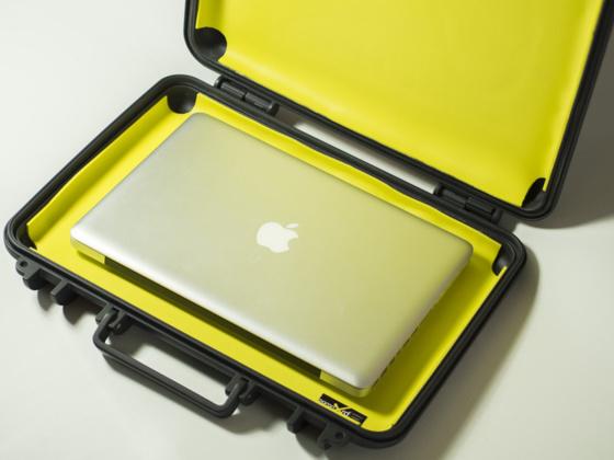 ViVAX, un étui pour Macbook très résistant... ViVAX, un étui pour Macbook très résistant...