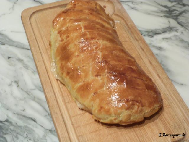 Filet mignon en croûte moutarde - bacon / Filet mignon in pastry with mustard and bacon