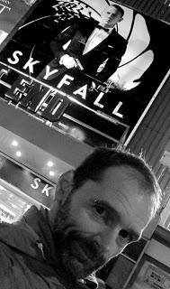 Hommage (londonien) à 007 Hommage (londonien) à 007