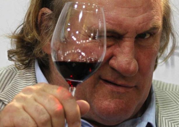 Gérard Depardieu dans le tour du monde en 80 jours Le tour du monde en 80 jours (avec Gérard Depardieu)