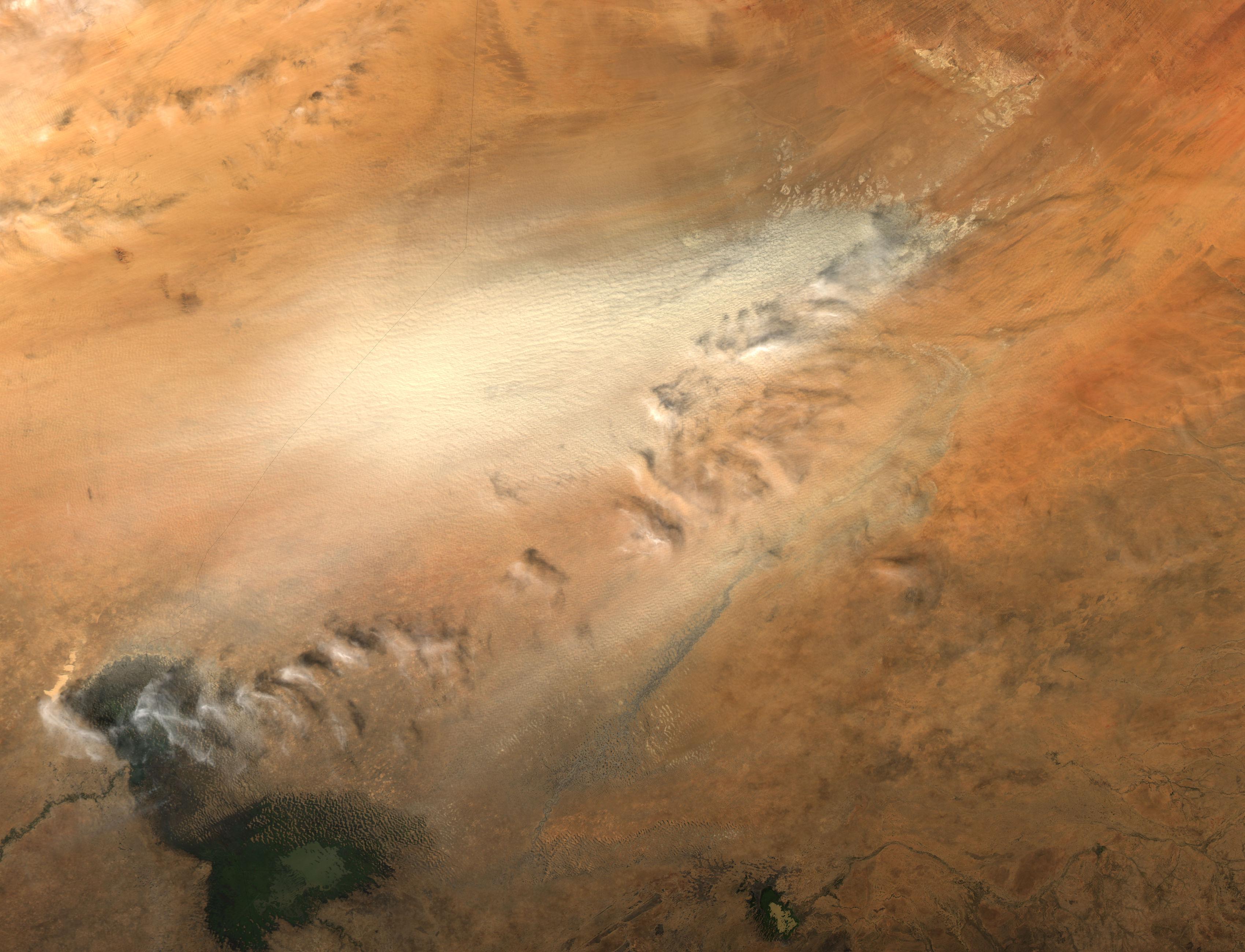 Les anciens Égytiens auraient-ils été jusqu'au Tchad ? http://upload.wikimedia.org/wikipedia/commons/8/88/Chad_AMO_2004323_lrg.jpg