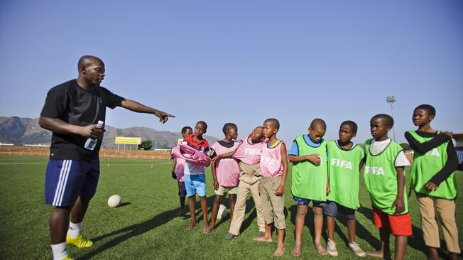 Comment marchent les centres de formation africains? Formation, organisation et protection des jeunes