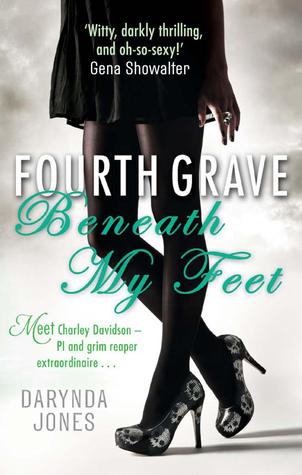 Charley Davidson T.4 : Fourth Grave Beneath my Feet - Darynda Jones (VO)