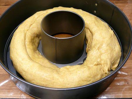 Brioche des rois à la crème d'amande-pistache P1090517