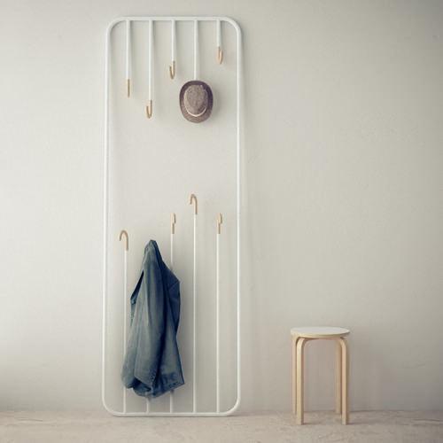 HI&BYE LE PORTEMANTEAU PAR GAUZAK HI&BYE LE PORTEMANTEAU PAR GAUZAK