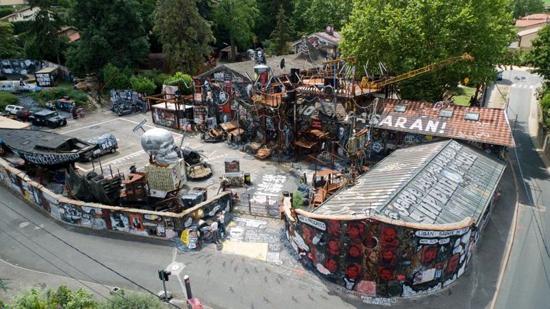 demeure du chaos Quand l’art s’approche de la folie… la demeure du chaos et Artprice !