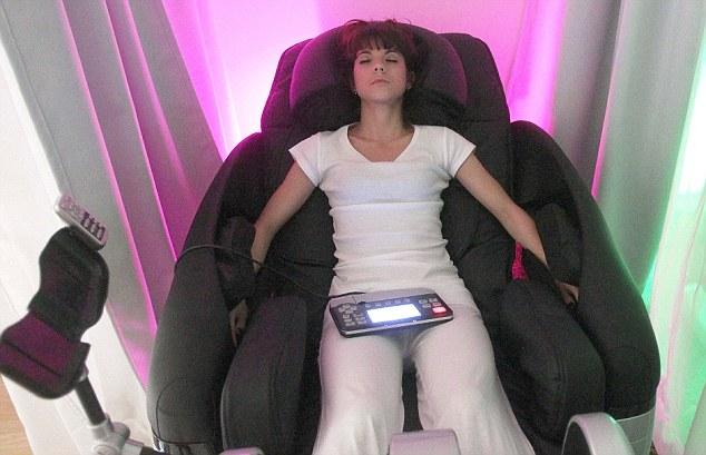 ZZZ Zen, siesta bar opens in Paris, France - 04 Oct 2011 À la rencontre du Bar à sieste