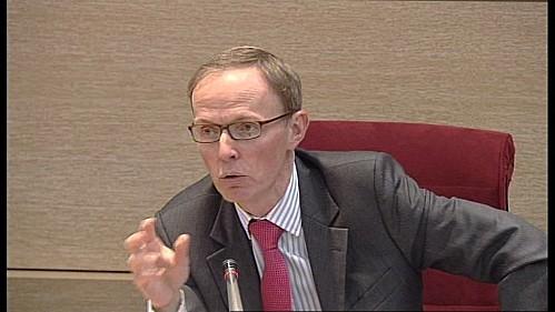 Vidéo du Débat sur « Les déséquilibres globaux et la crise financière et économique » TR2 le 09 03 2012 (47)