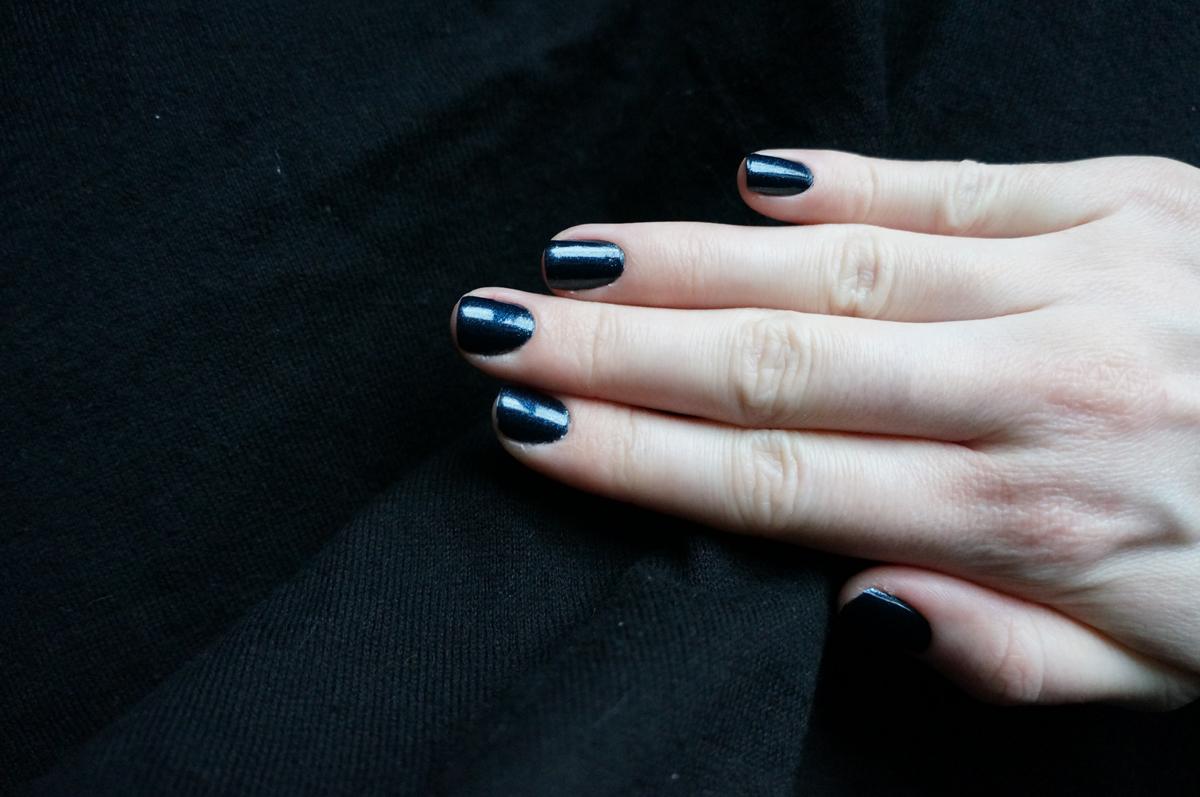 Pupa 703 Pearly Midnight Blue swatch Pupa 703 Pearly Midnight Blue swatch