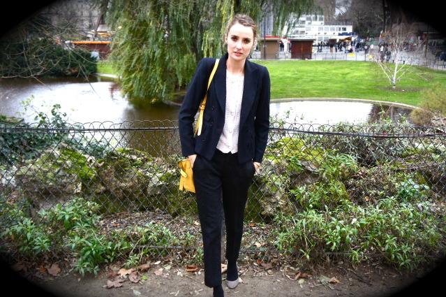 Dame de fer Image and video hosting by TinyPic