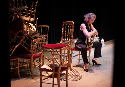 Eclatante et touchante Alexandra Lamy... critique la vénus au phacochère alexandra lamy théâtre atelier