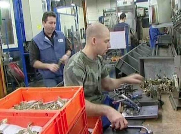 Favi, l’usine qui tourne sans chefs Favi, l’usine qui tourne sans chefs