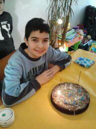 Le bateau et le gâteau de JULIEN pour ses 10 ans. IMG_20130112_160118