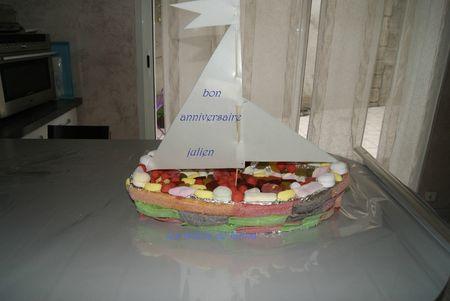 Le bateau et le gâteau de JULIEN pour ses 10 ans. _DSC5568