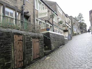 Au-revoir, Brontë Country Au-revoir, Brontë Country