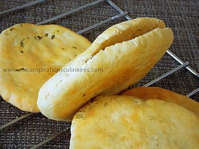 pain pita (pain libanais) / cumin & coriandre pain-pita-repos.jpg