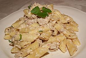pâtes au thon pâtes_thon_thon en boite_crème fraiche_persil_pâtes au thon_sauce au thon_penne_garganelliJPG