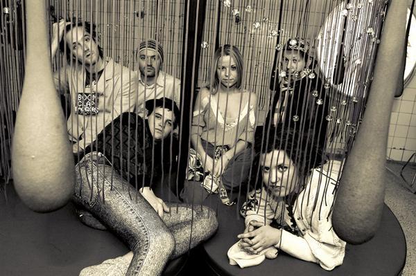 Boom Clap Bachelors- Tiden Flyver Boom Clap Bachelors- Tiden Flyver