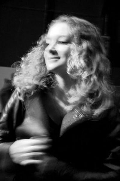 Clémence Savelli : COMPTINE 1445_1068838194620_956_n