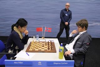 Échecs : Hou Yifan 0-1 Magnus Carlsen - Photo © Tata Steel 