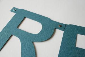 Guirlande REVES détails2 guirlande reves details2 m La guirlande publicitaire face à la crise