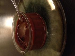 mousse au chocolat MOUSSE AU CHOCOLAT ET CARAMEL AU BEURRE SALÉ