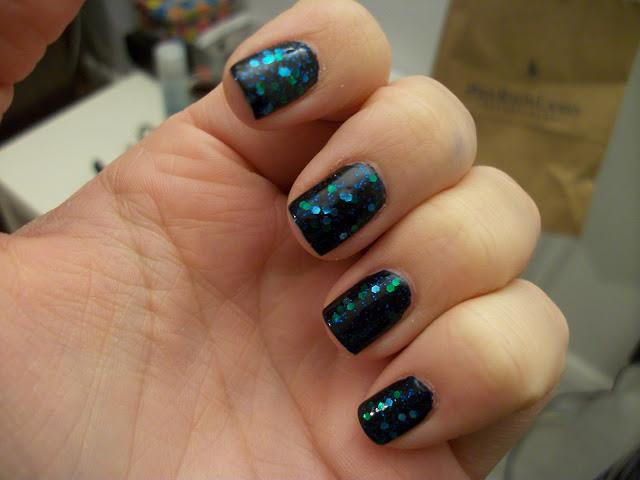 Une Essence même de paillettes... Une Essence même de paillettes...