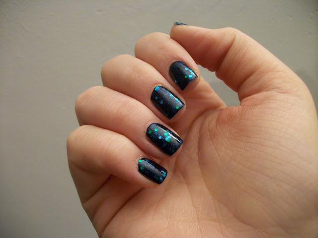 Une Essence même de paillettes... Une Essence même de paillettes...