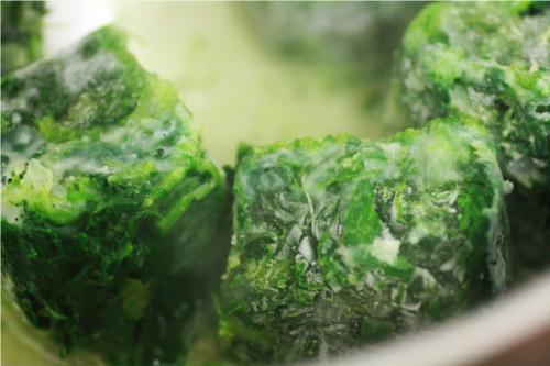 Oeufs cocotte aux épinards {Recette zone / Ronde interblog} épinard