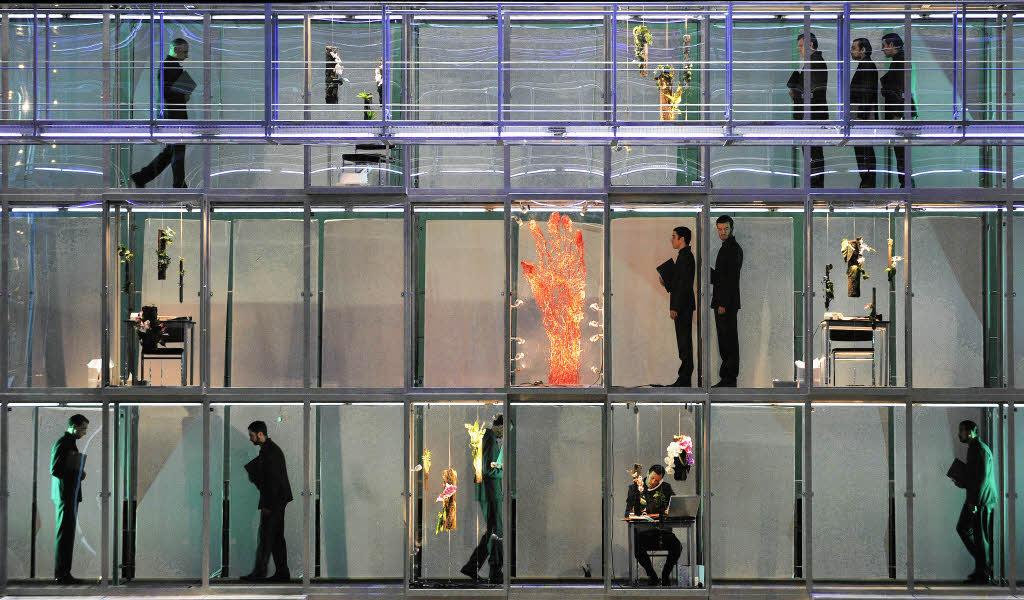 Travees BAYERISCHE STAATSOPER (MUNICH) 2012-2013: DER RING DES NIBELUNGEN de Richard WAGNER, GÖTTERDÄMMERUNG le 27 janvier 2013 (Dir.mus:Kent NAGANO, Ms en scène: Andreas KRIEGENBURG)