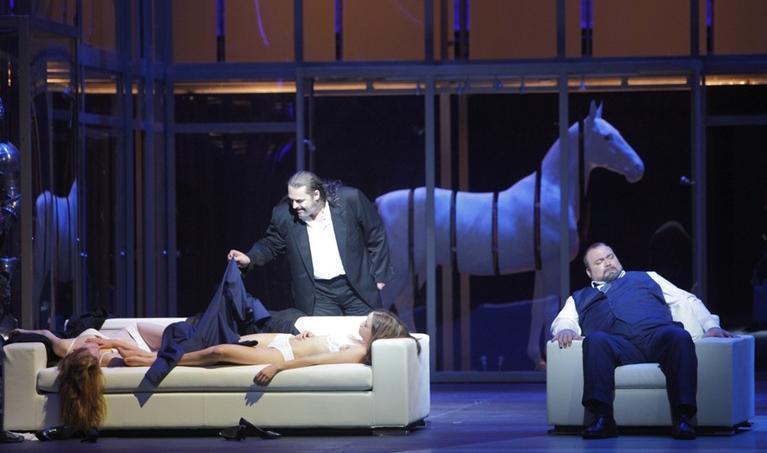 AlberichHagen BAYERISCHE STAATSOPER (MUNICH) 2012-2013: DER RING DES NIBELUNGEN de Richard WAGNER, GÖTTERDÄMMERUNG le 27 janvier 2013 (Dir.mus:Kent NAGANO, Ms en scène: Andreas KRIEGENBURG)