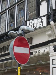 Le Royaume-Uni par l'affichage Le Royaume-Uni par l'affichage