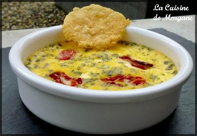 Crèmes brulées au parmesan, basilic, tomates séchées et chips de parmesan cremebrulee3.jpg