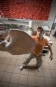 Champion mondial du lancer... de la pâte à pizza ! pizza6.jpg