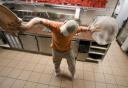 Champion mondial du lancer... de la pâte à pizza ! pizza4.jpg