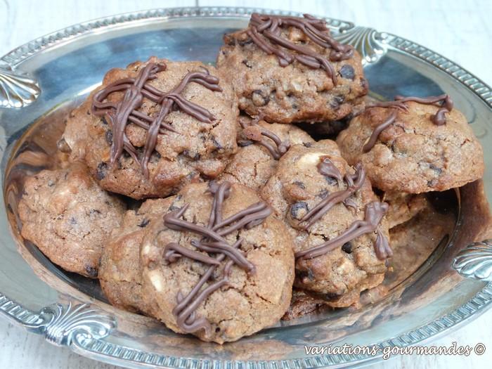 Délicieux biscuits aux trois chocolats {ou comment rendre plus agréable la préparation d'un exposé !}