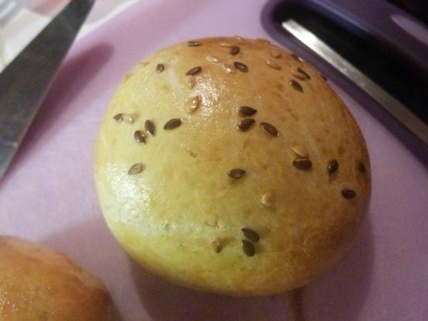 Petits pains pour hamburgers P1010705
